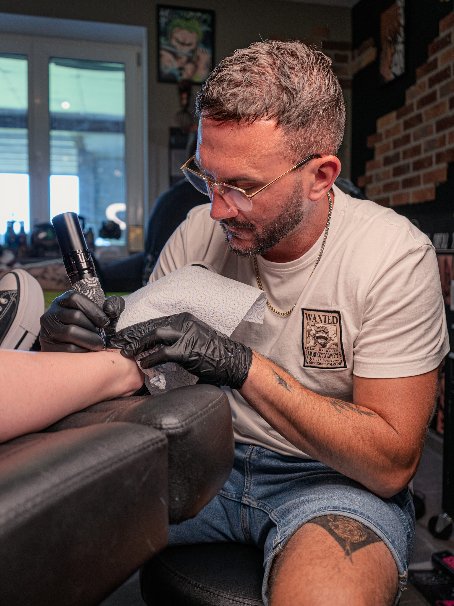 Oli Skeal Tattoo · Olivier Tirtiat · dermographe en action